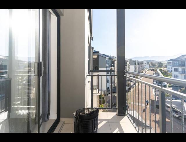 1 BEDROOM APARTMENT FOR SALE IN THE HUNTSMAN